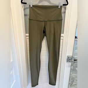 Lululemon Wunder Under High-Rise olive green Legging, Size 6